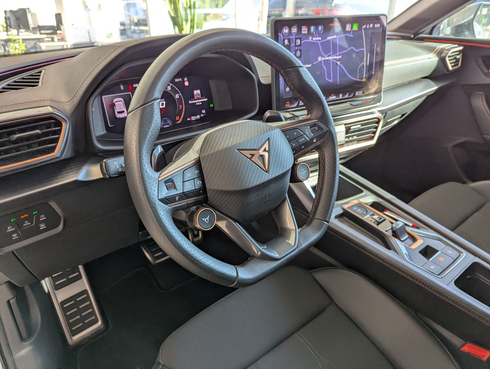 Fahrzeugabbildung CUPRA Leon 1.5 e-Hybrid Matrix Edge-Intelligent-Paket