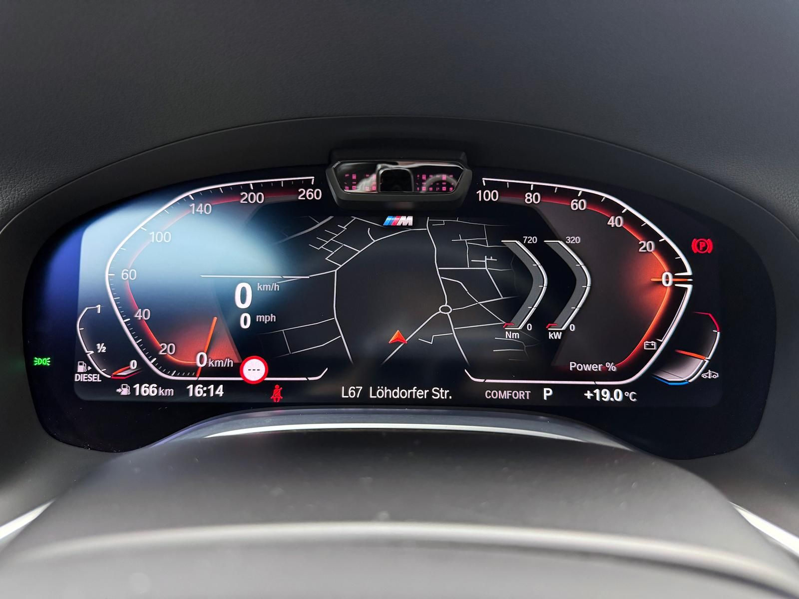 Fahrzeugabbildung BMW d XDR*M-PAKET*H&K*STANDHZG*HUD*MASSAGE*KEY*360°