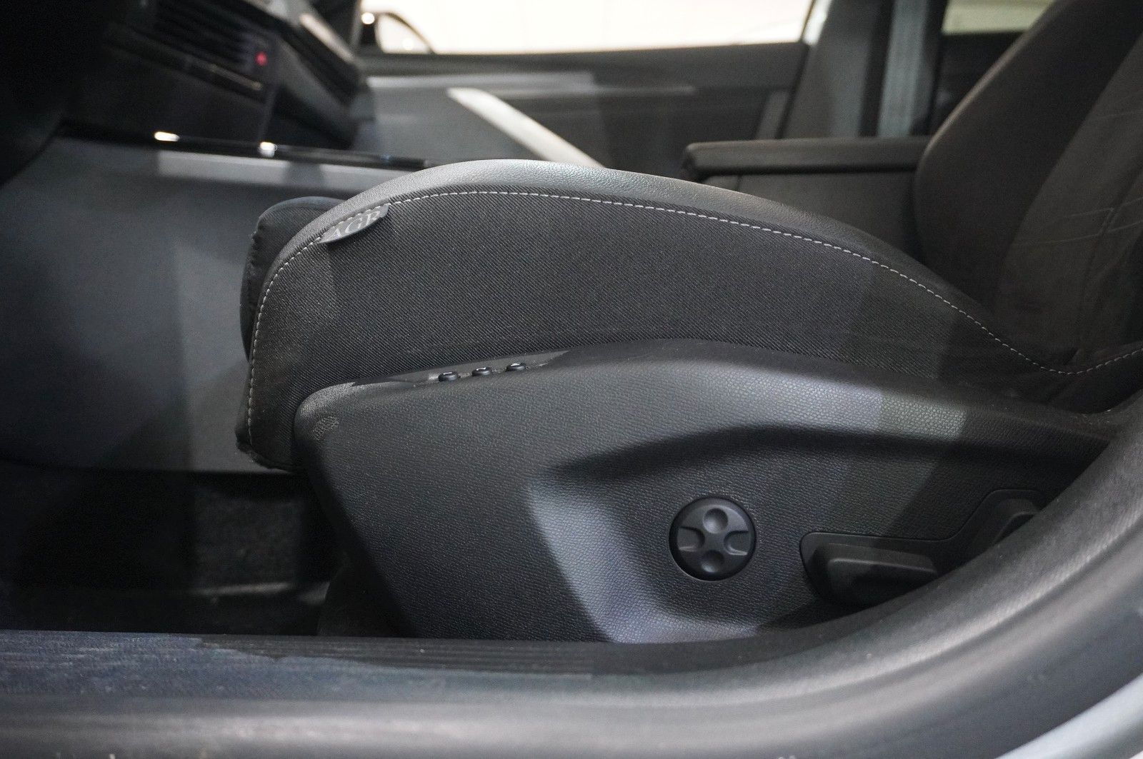 Fahrzeugabbildung Opel Astra L ST 1.5D ULTIMATE NAVI/LED/360°/PANO./DAB