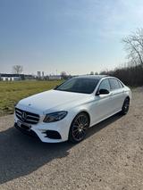 Mercedes-Benz E220d AMG Line | 2. Hand | T... - Mercedes-Benz E 220 Gebrauchtwagen in Lübeck