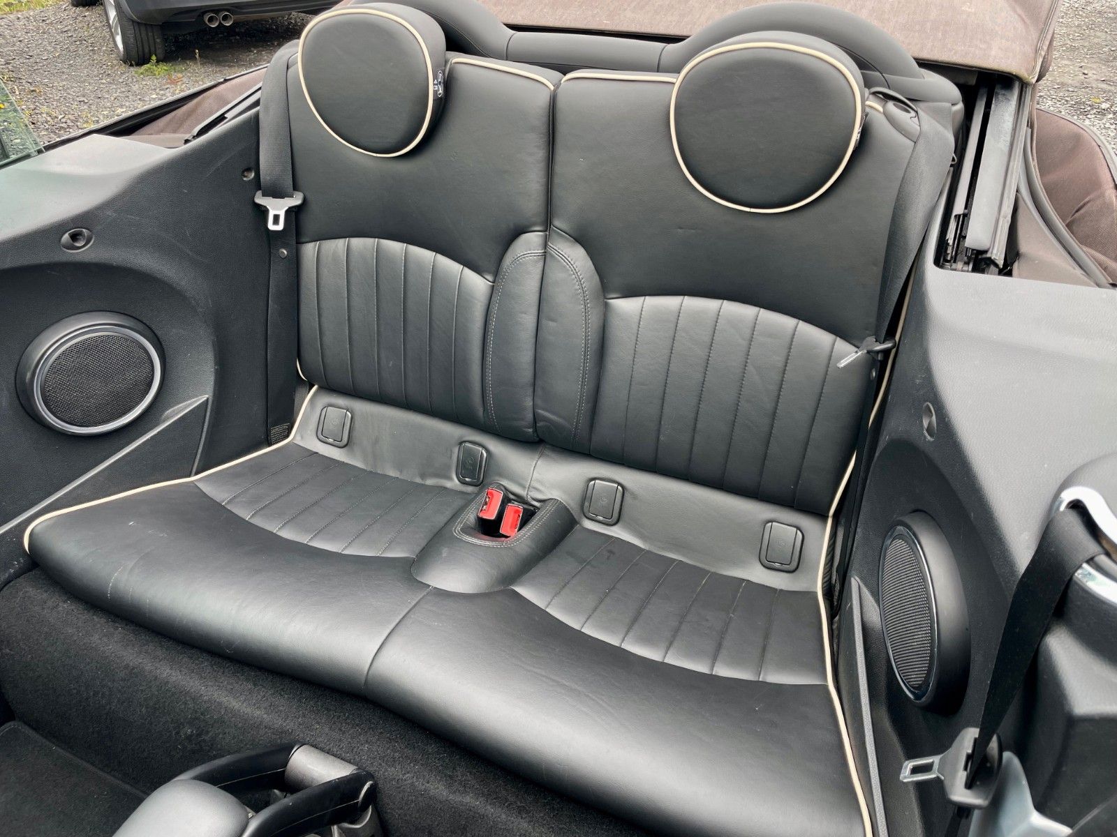 Fahrzeugabbildung MINI Cooper Cabrio Navi Leder Xenon SPORTSITZE Alarm