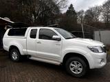 Toyota Hilux Extra Cab Life 4x4 - Toyota Hilux: Extra Cab