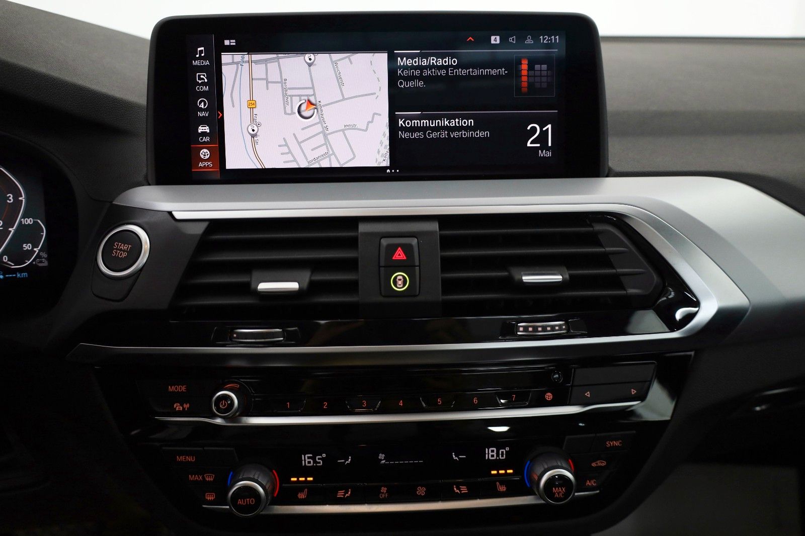 Fahrzeugabbildung BMW X3 xDrive 30 e Advantage,Navi,LED,Panoram,Kamera