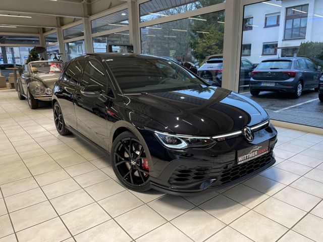 Golf 8 GTI Clubsport DSG PANO/NAV/BlackSty 19"