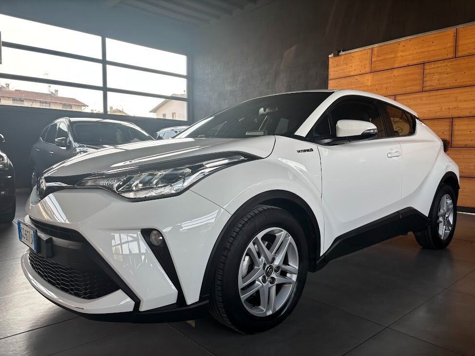 Toyota C-HR 1.8 Hybrid E-CVT Business