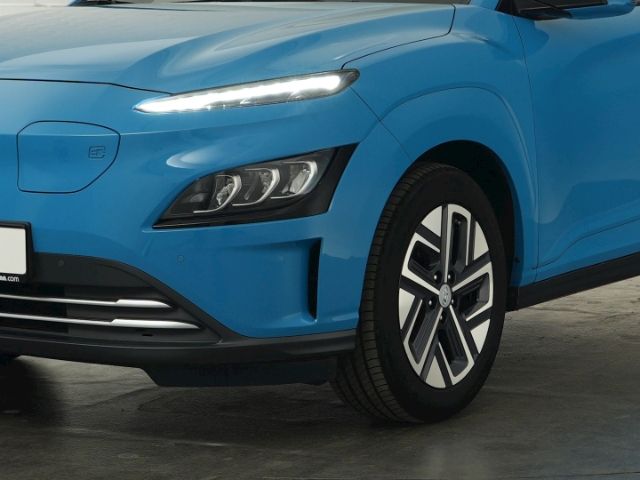 KONA Elektro TREND 39,2 kWh+VOLL LED+RÜCKFAHRKAM