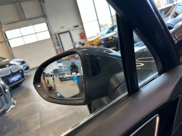 Volkswagen Passat *AHK*SZHZ*PANO*ACC*NAVI*