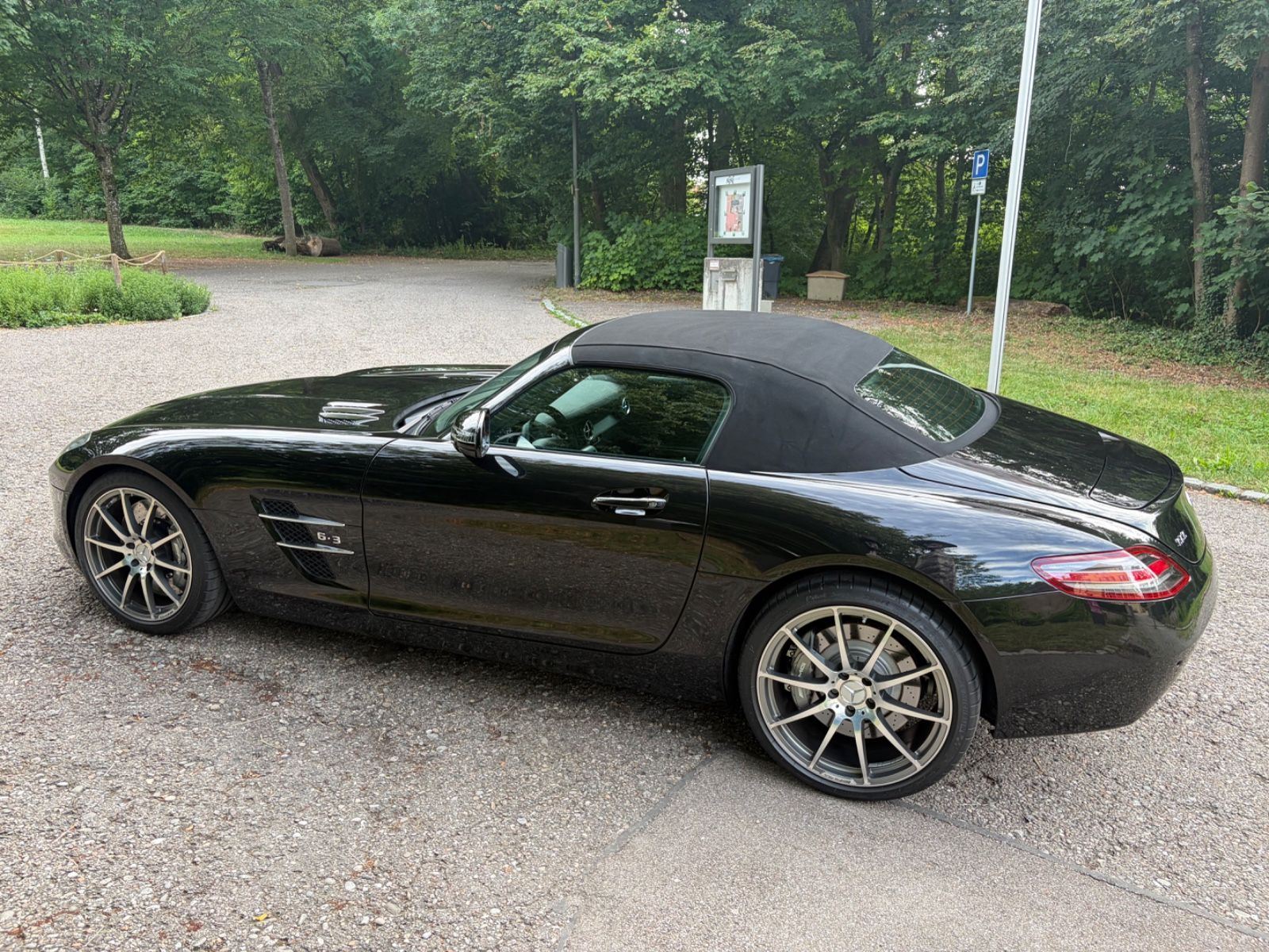 MERCEDES-BENZ SLS AMG 4