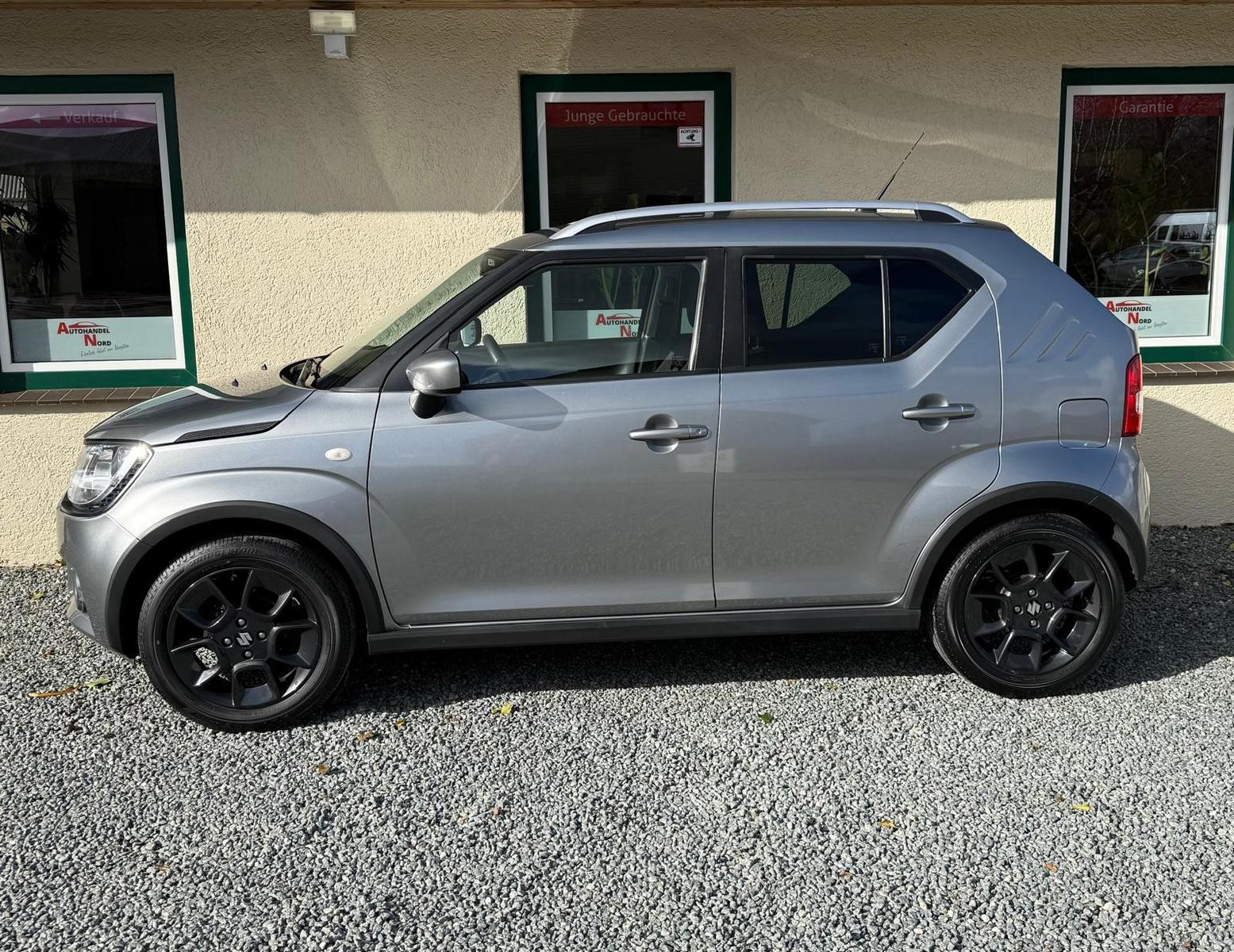 Suzuki Ignis Automatik Rückfahrkamera Sitzhizung AHK