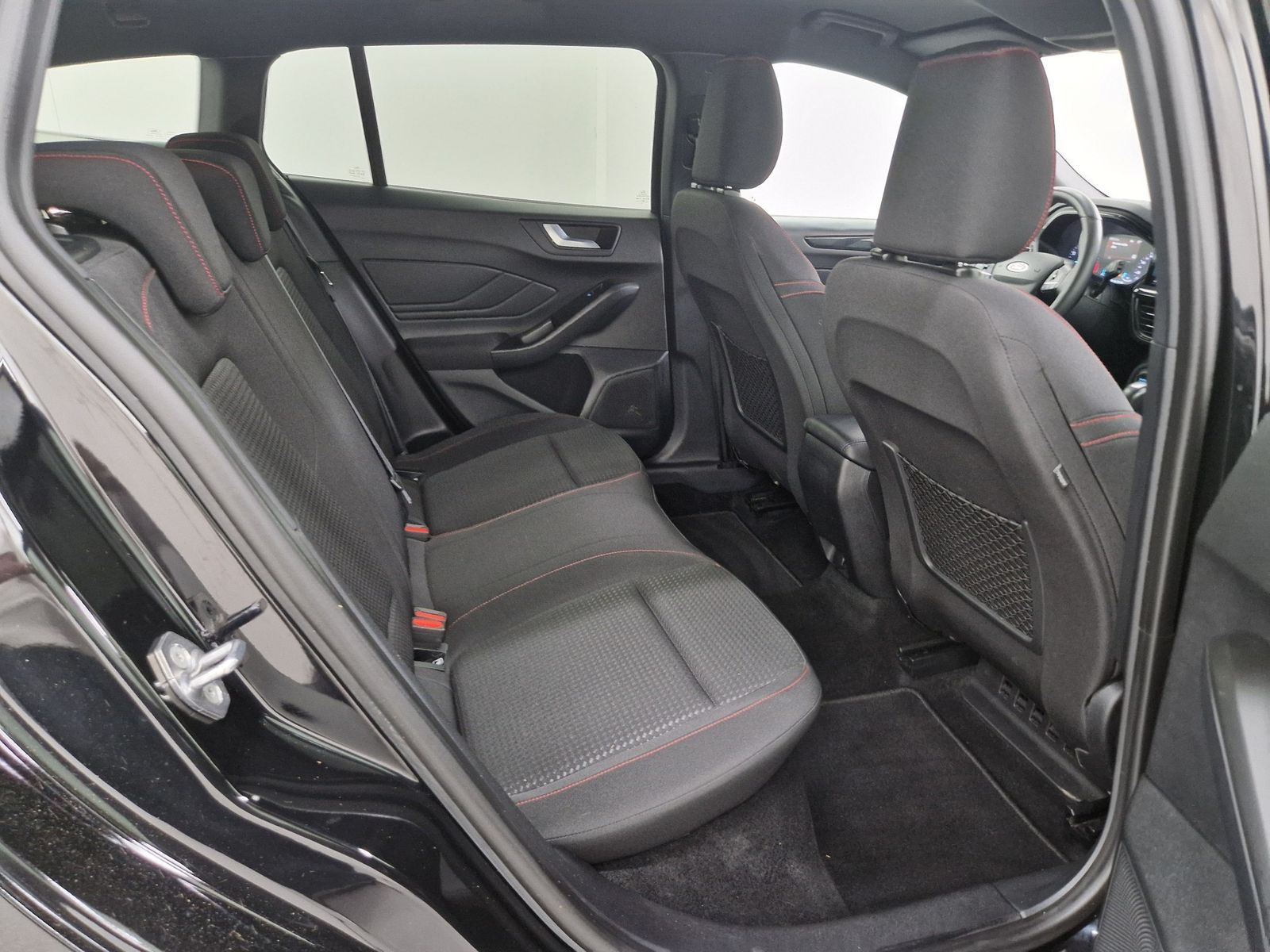 FORD Focus 1.0 EcoBoost MHEV ST-Line ST-Line – Bild 12