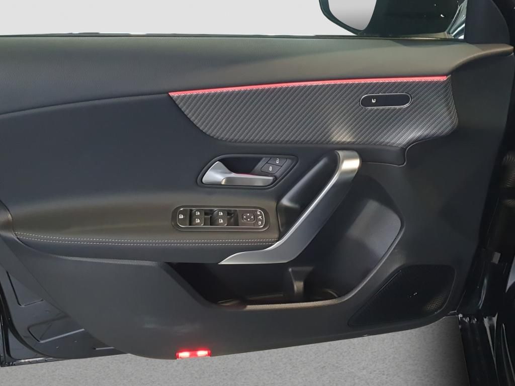 Fahrzeugabbildung Mercedes-Benz A 180 Distronic*AHK*Sound*Night*LED*Sitzhzg*360