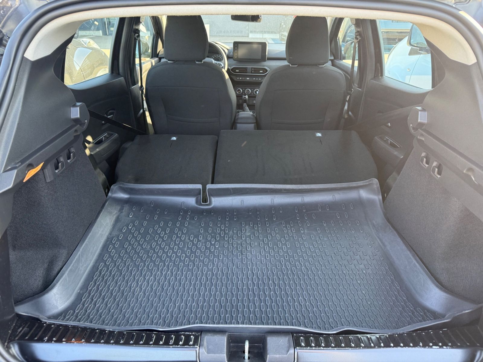 Fahrzeugabbildung Dacia Sandero III Stepway Extreme CVT, WENIG KM!