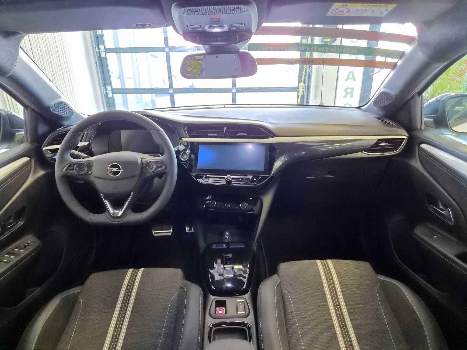 Fahrzeugabbildung Opel Corsa F GS / KAMERA/NAVI/CARPLAY/6TKM
