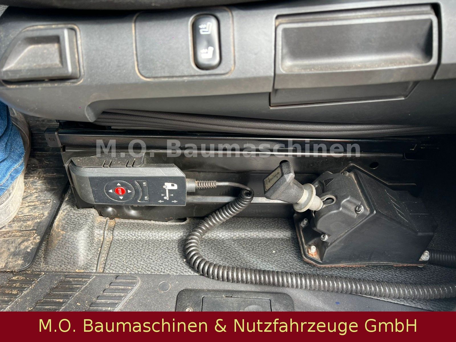 Fahrzeugabbildung Mercedes-Benz Actros 1843 / Euro 6 / AC/ Kipphydr.