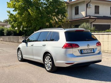 Volkswagen Golf - 4