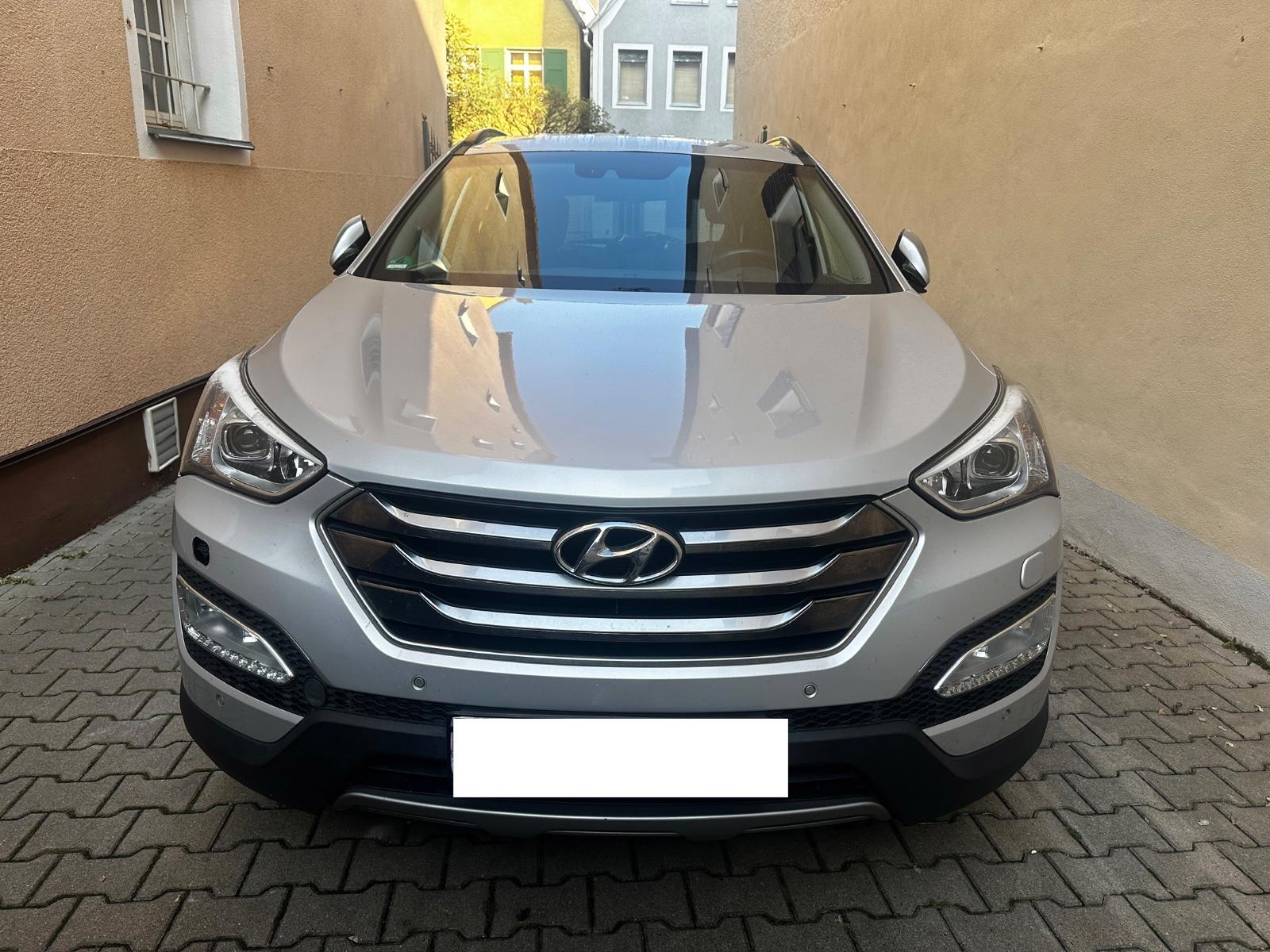 Hyundai Santa Fe Premium 4WD