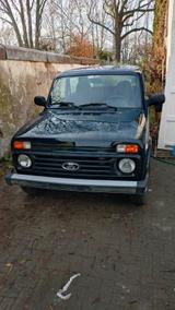 Lada Niva 4x4 Gelände Jäger - gebrauchte Lada Niva aus dem Jahr 2017