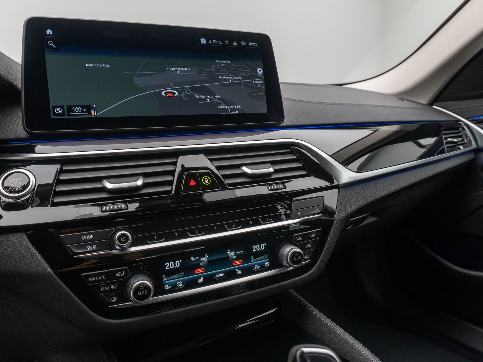 Fahrzeugabbildung BMW 530d LuxuryLine Kamera Laser HUD DAB ACC Komfort