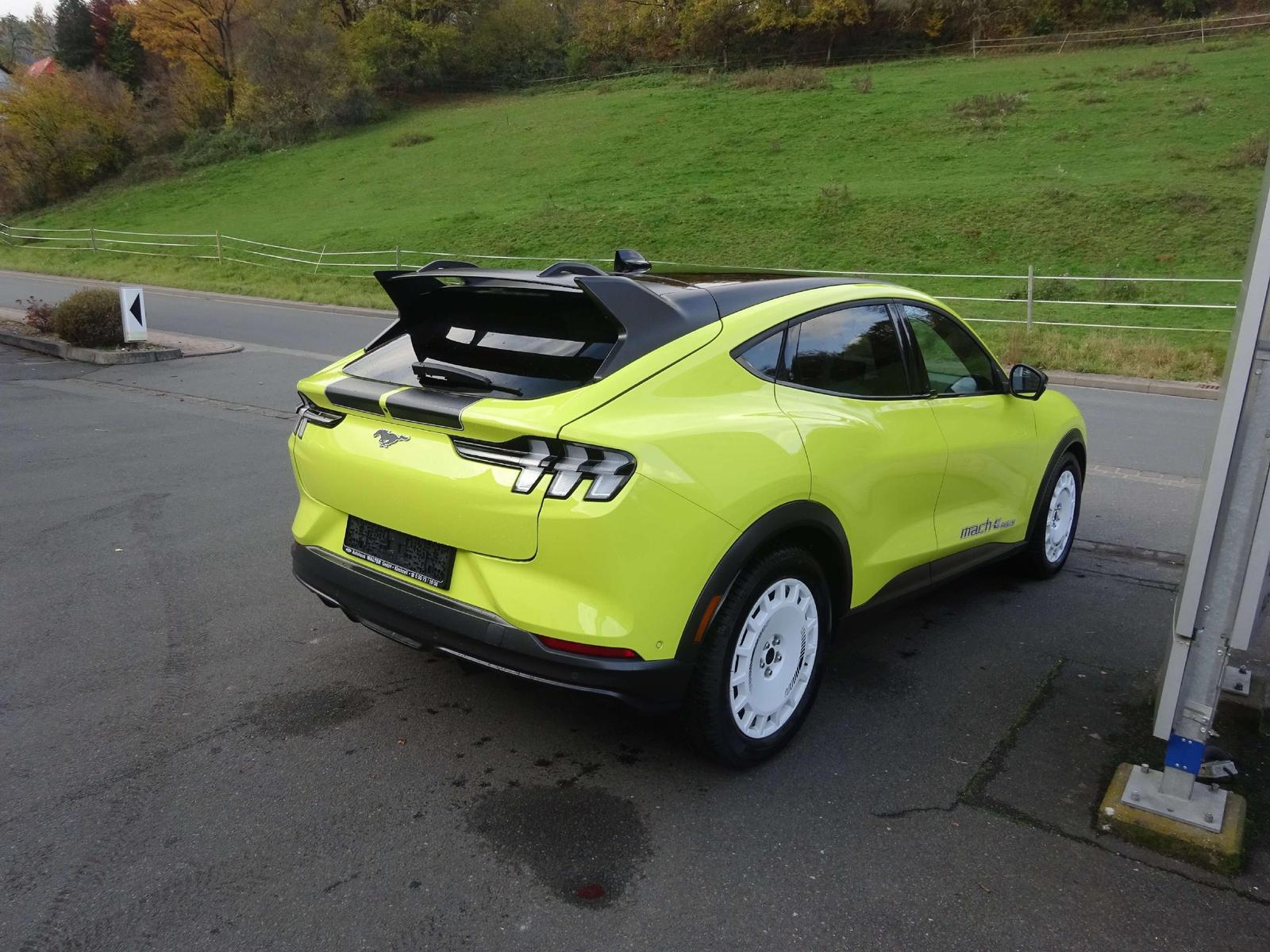 Ford Mustang Mach-E GT AWD  Mach-E Rally-Paket