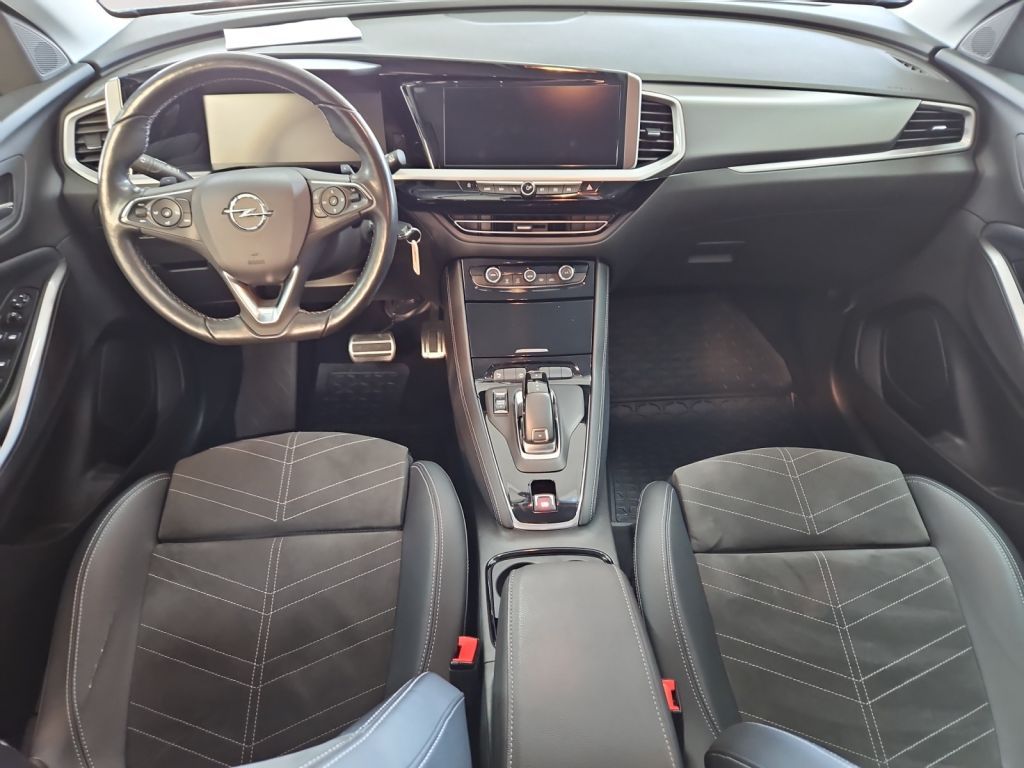 Fahrzeugabbildung Opel Grandland 1.2 DI Automatik Elegance