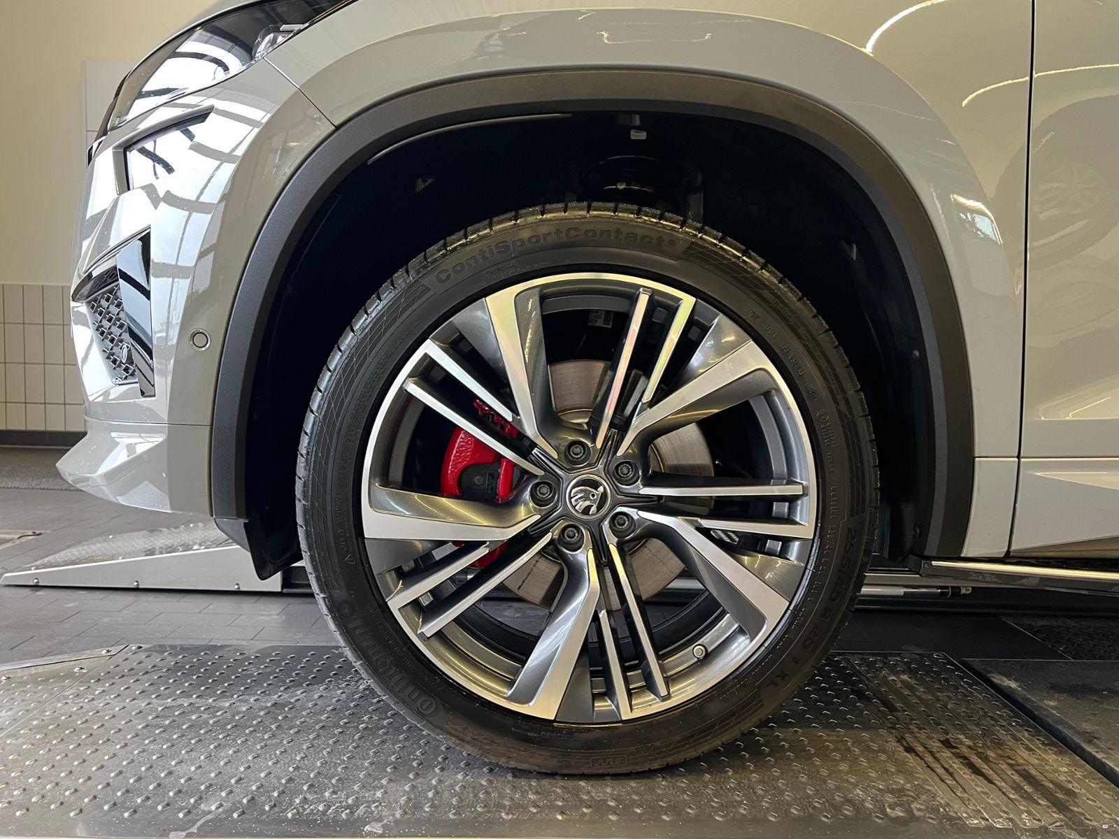 Fahrzeugabbildung SKODA Kodiaq RS 2.0 TSI DSG 4x4 *AHK, Matrix, Standhzg