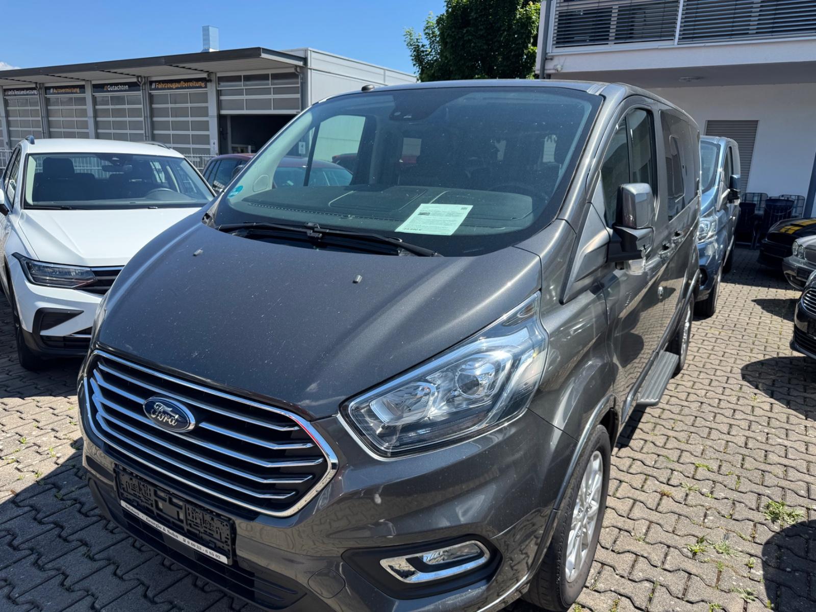 Ford Tourneo Custom Titanium 8Sitzer