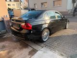 BMW e90 330d 2 Hand - BMW 330: 330d E90