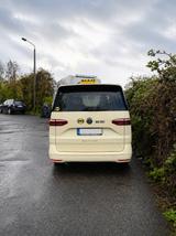 Volkswagen T7 Multivan 2.0 TDI SCR DSG Überhang Life Life - VW T7 Multivan Gebrauchtwagen in Leipzig