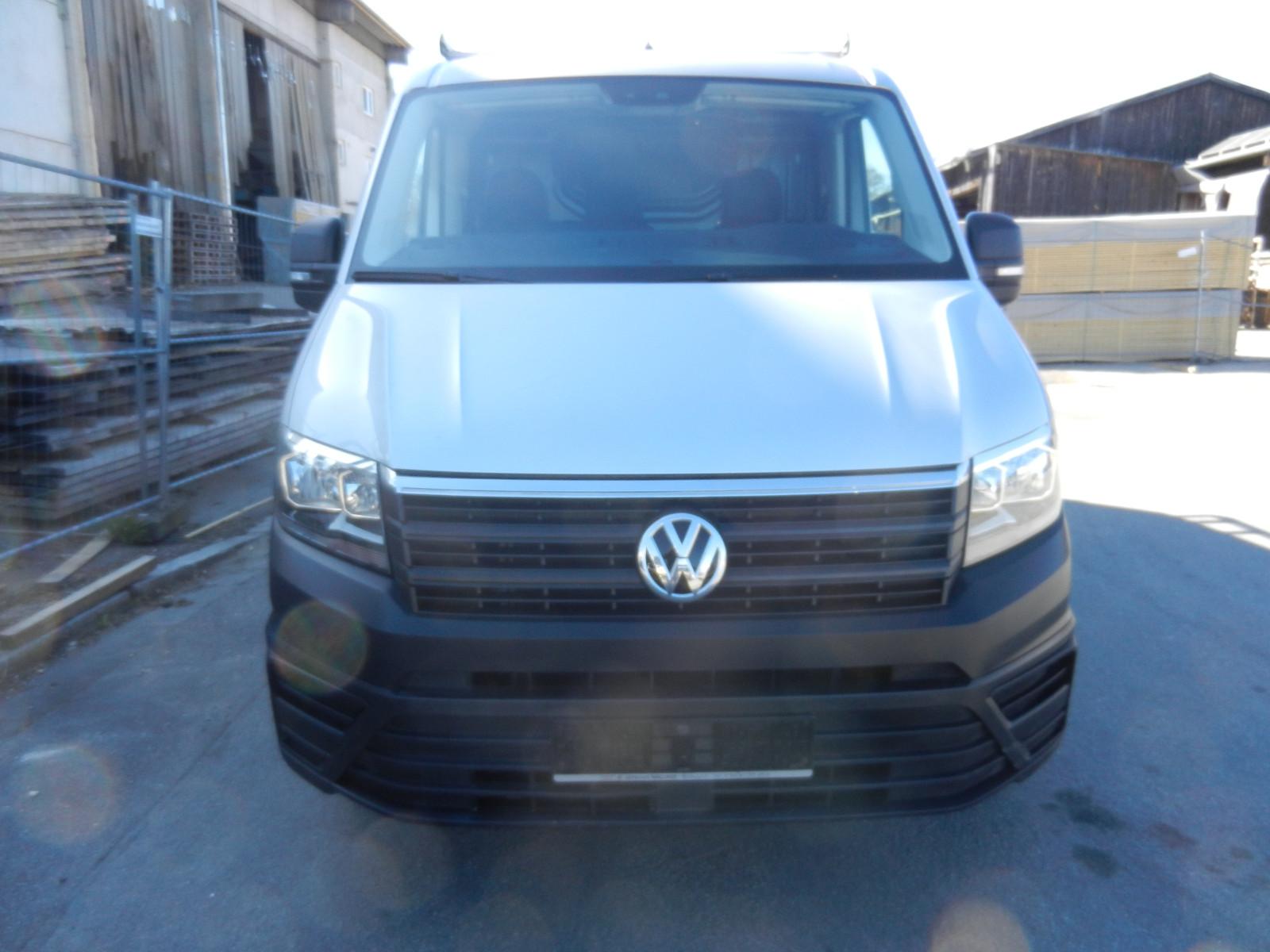 Volkswagen Crafter Kasten Kasten 35 mittellang FWD