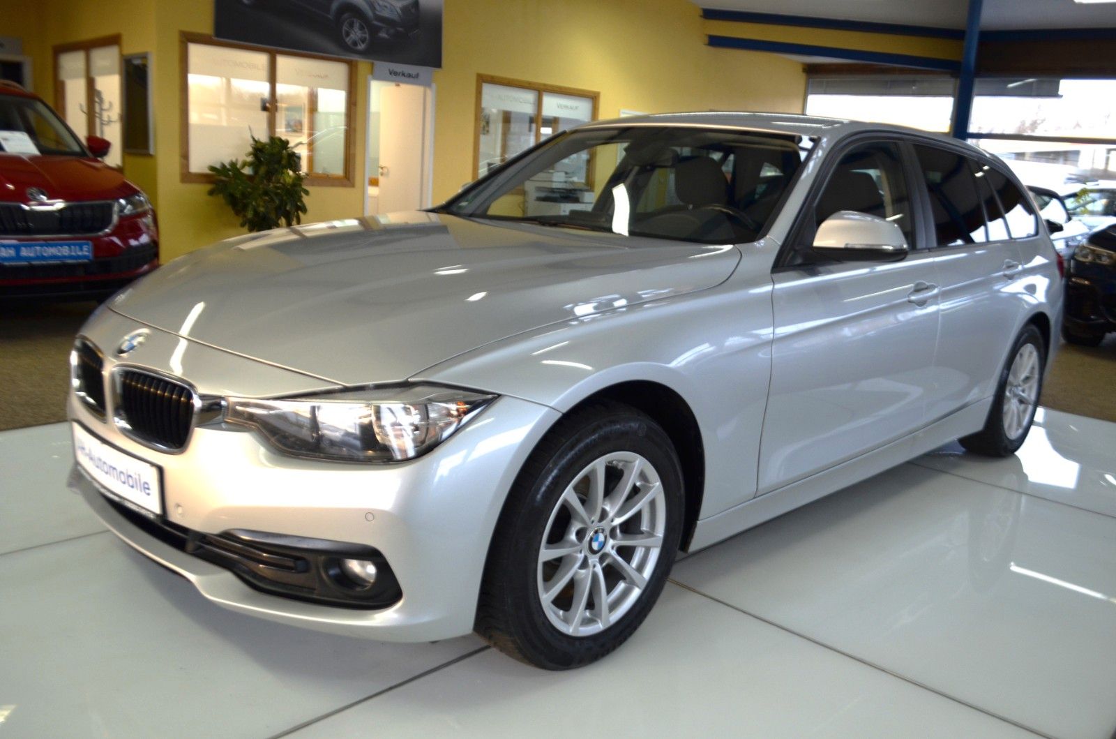 BMW 318 d Touring Advantage NAVI / KLIMAAUTO./ PDC
