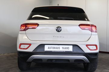 Volkswagen T-Roc 1.5 TSI Life AID+NAVI+LANE+LED+17"+AHK