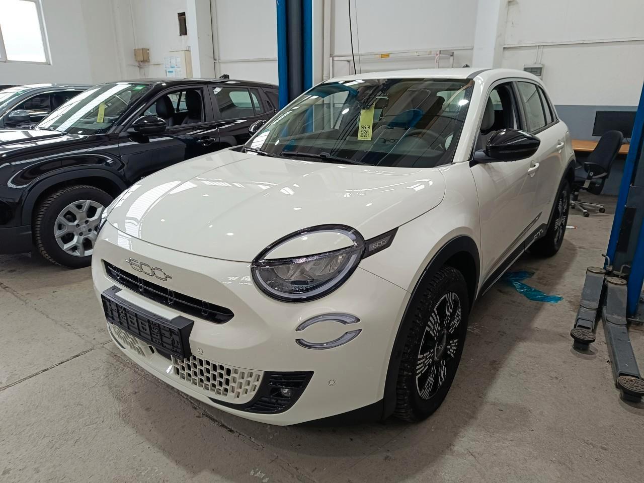 Fiat 600 Hybrid AUTOMATIK CARPLAY KLIMA SITZH PDC