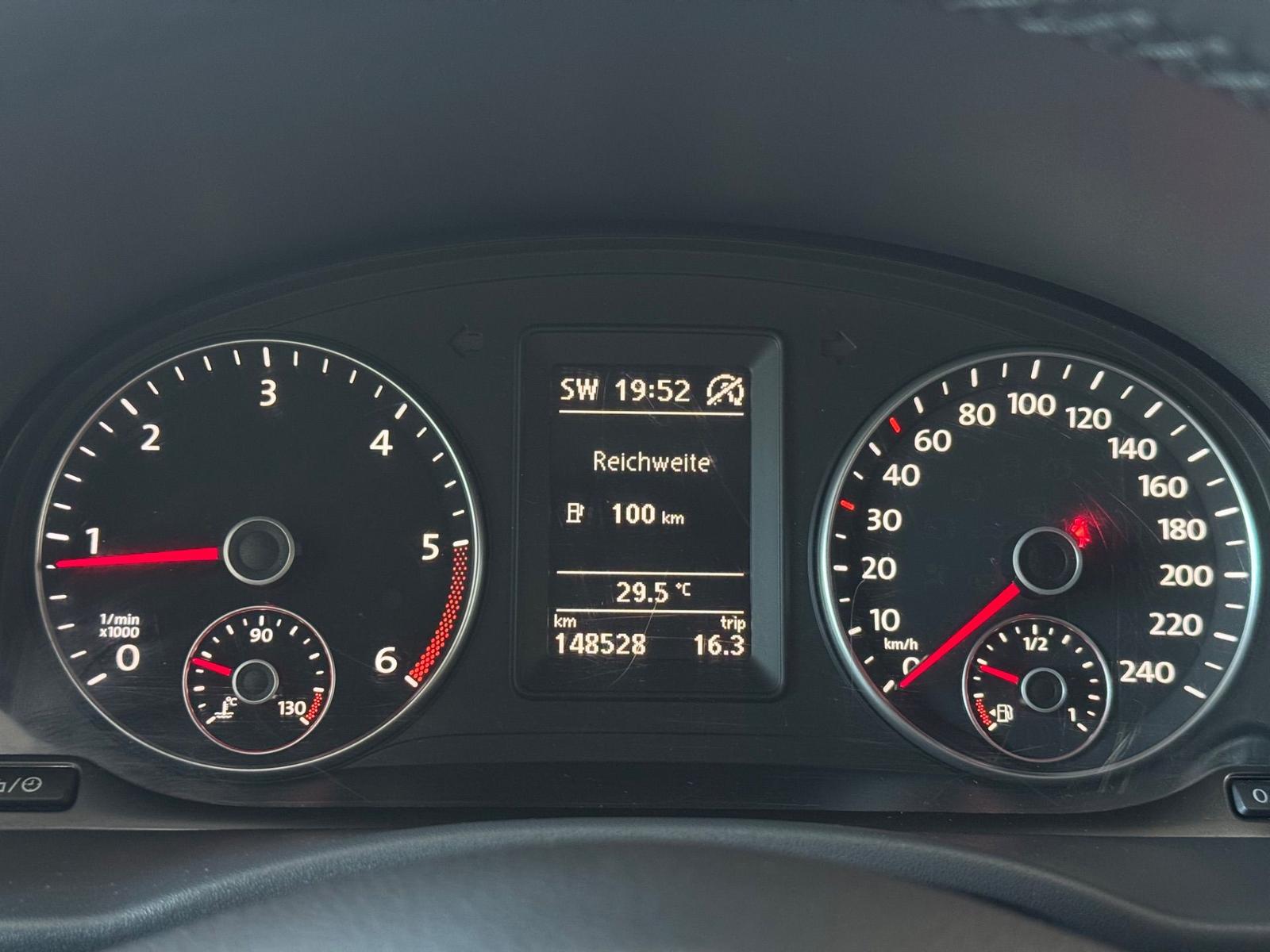 Volkswagen Caddy Maxi DSG Highline Rollstuhlgerecht-Rampe