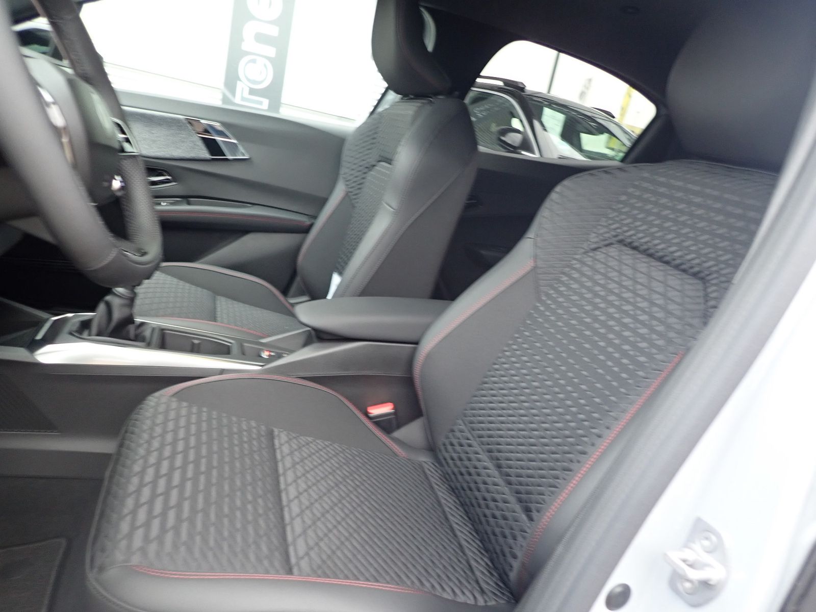 Fahrzeugabbildung Renault Clio Techno TCe 115