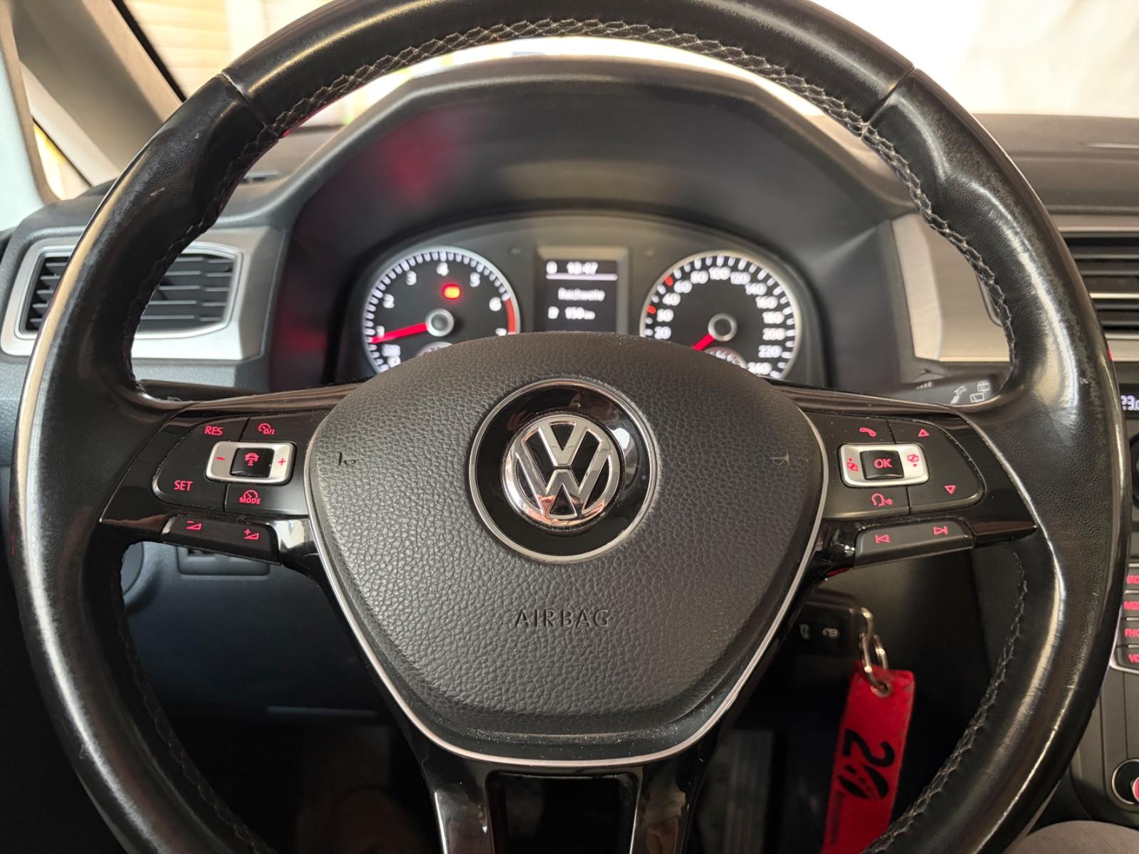 Volkswagen Comfortline 1.Hand Inspektion neu ACC Kamera AHK