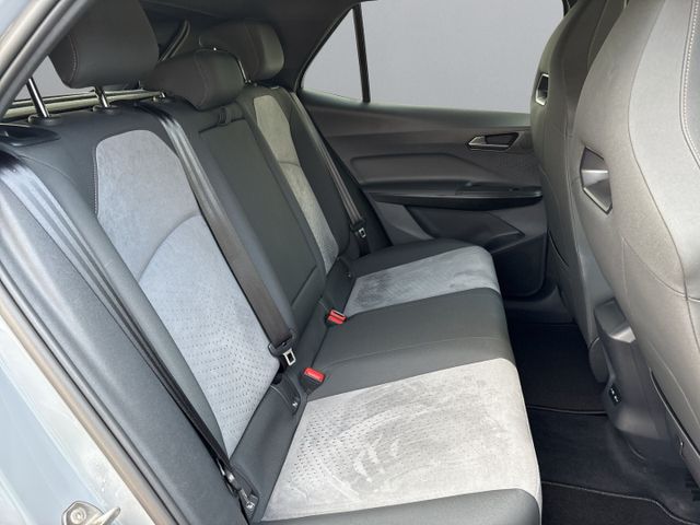 Born 150 kW 62kWh *Navi+Massagesitze+LED+ACC*