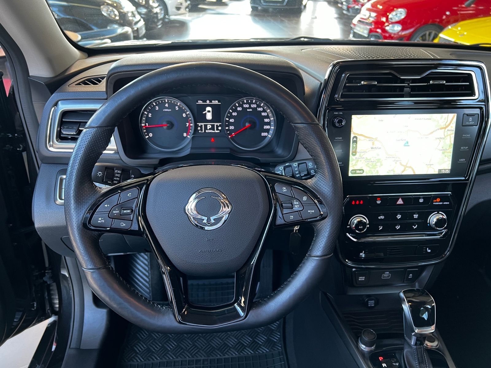 Fahrzeugabbildung Ssangyong Tivoli Grand Fizz 4x2 AHK RFK LED NAV
