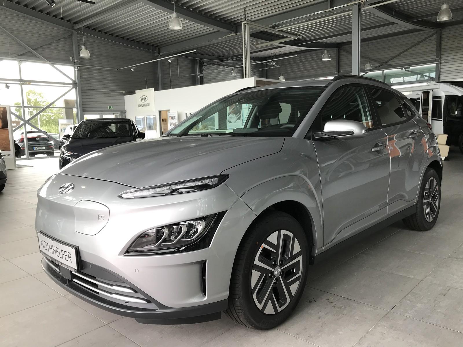 Hyundai KONA Elektro 100kW incl. 11kW OBC ADVANTAGE Pake