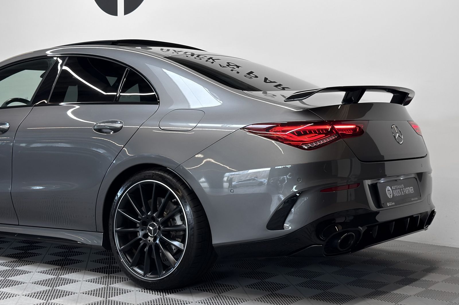 Mercedes-Benz CLA 35 AMG 4M Aero II Pano Perf. Lenk 1. HD Kam foto 5