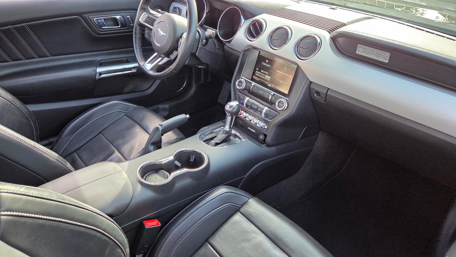 Ford Mustang GT Fastback 5.0 V8 421 ch BVA / 40 400 km / Premium Pack / Cuir ventilé / Caméra de recul