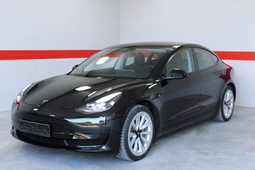 Tesla Leasing Angebot: Tesla Model 3 Hinterradantrieb - mit 15 % Rabatt