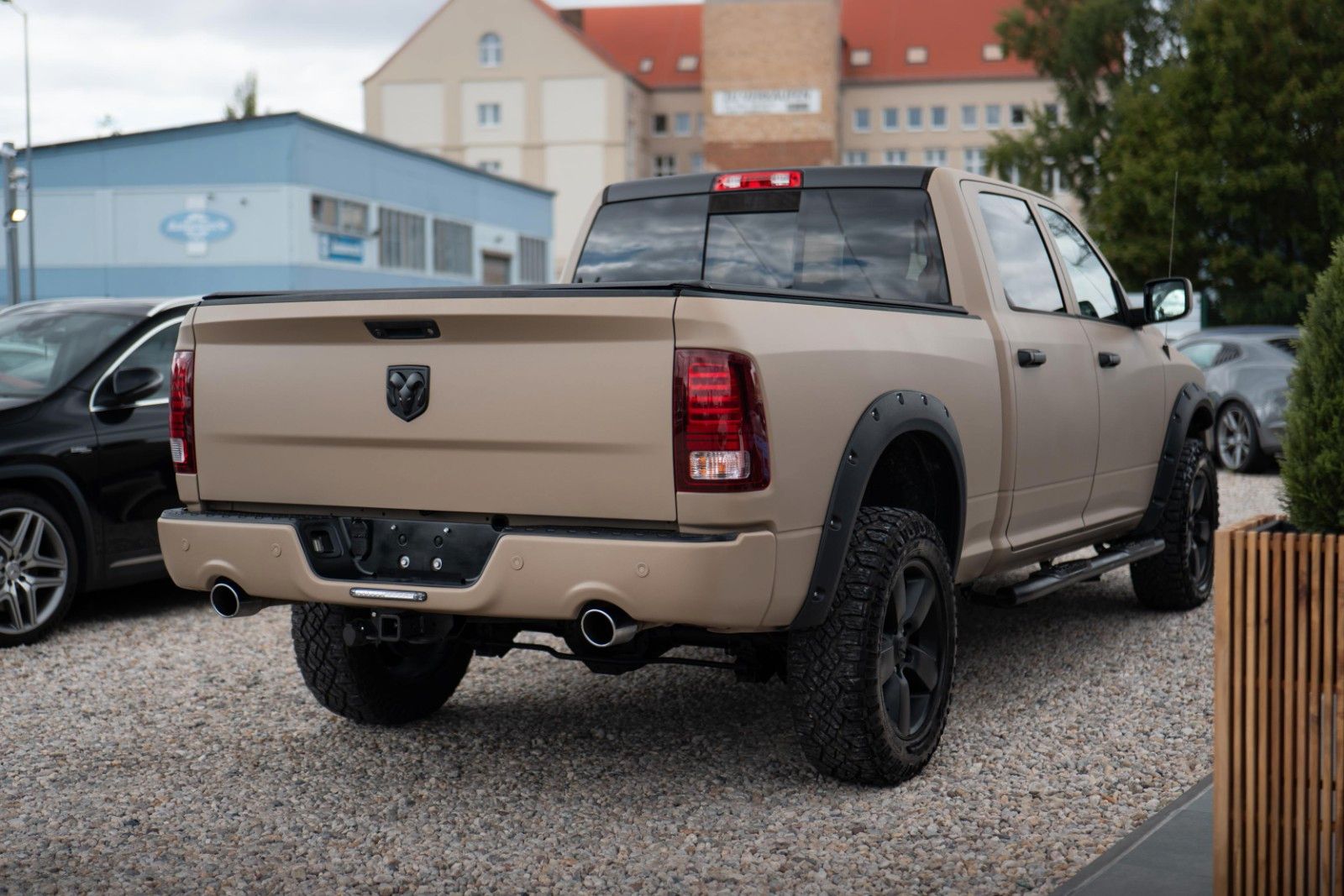 Fahrzeugabbildung Dodge RAM 5.7 V8 HEMI 4x4 OFFROAD RAPTOR LONGBED 19%