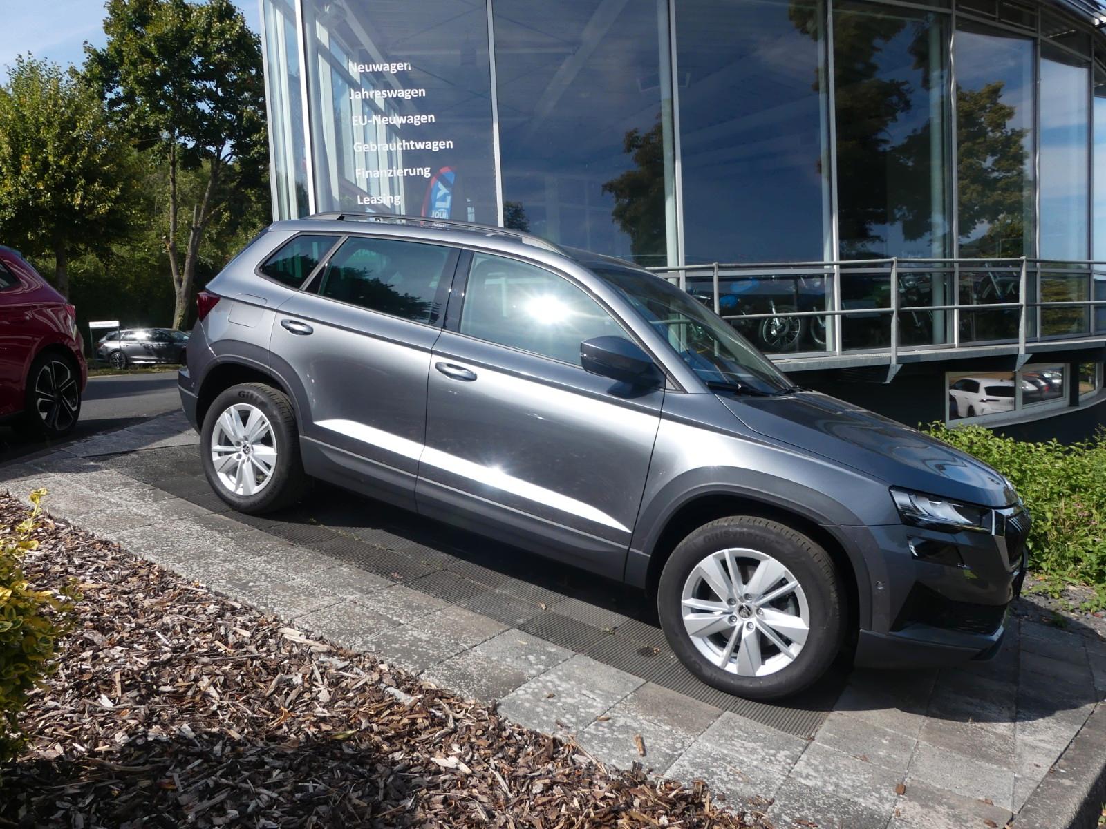 Skoda Karoq Drive 4x4, Navi, LED, 360° Kamera, 3ZKlima