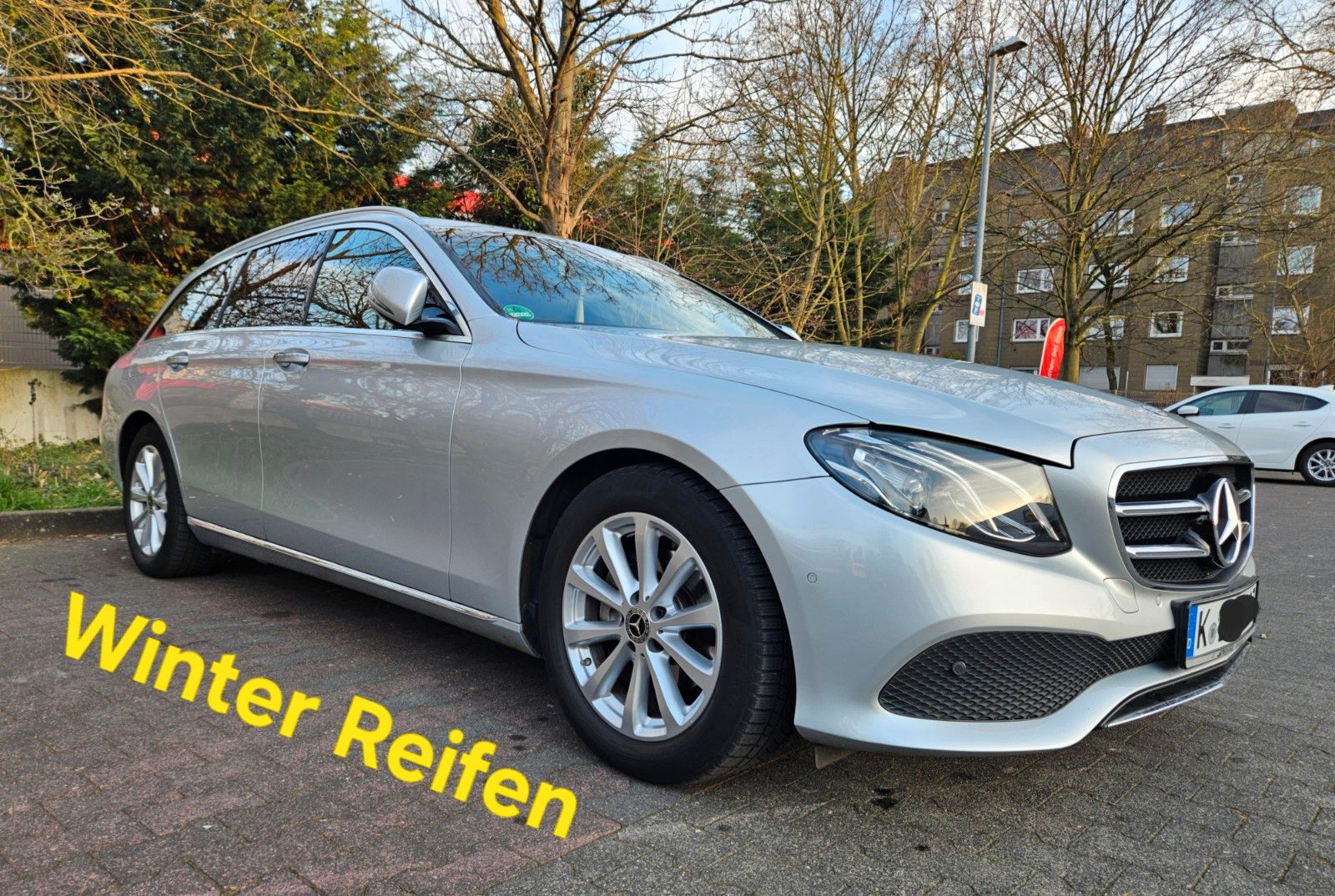 MERCEDES-BENZ E 200 d T Autom Rü Kamera pdc Toten Winkel SpurA