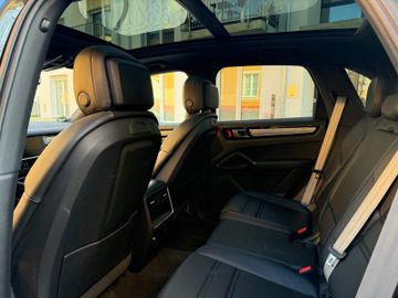 Porsche Cayenne - 10