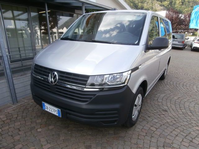 Volkswagen T6 Kombi 2.0 TDI DSG Business
