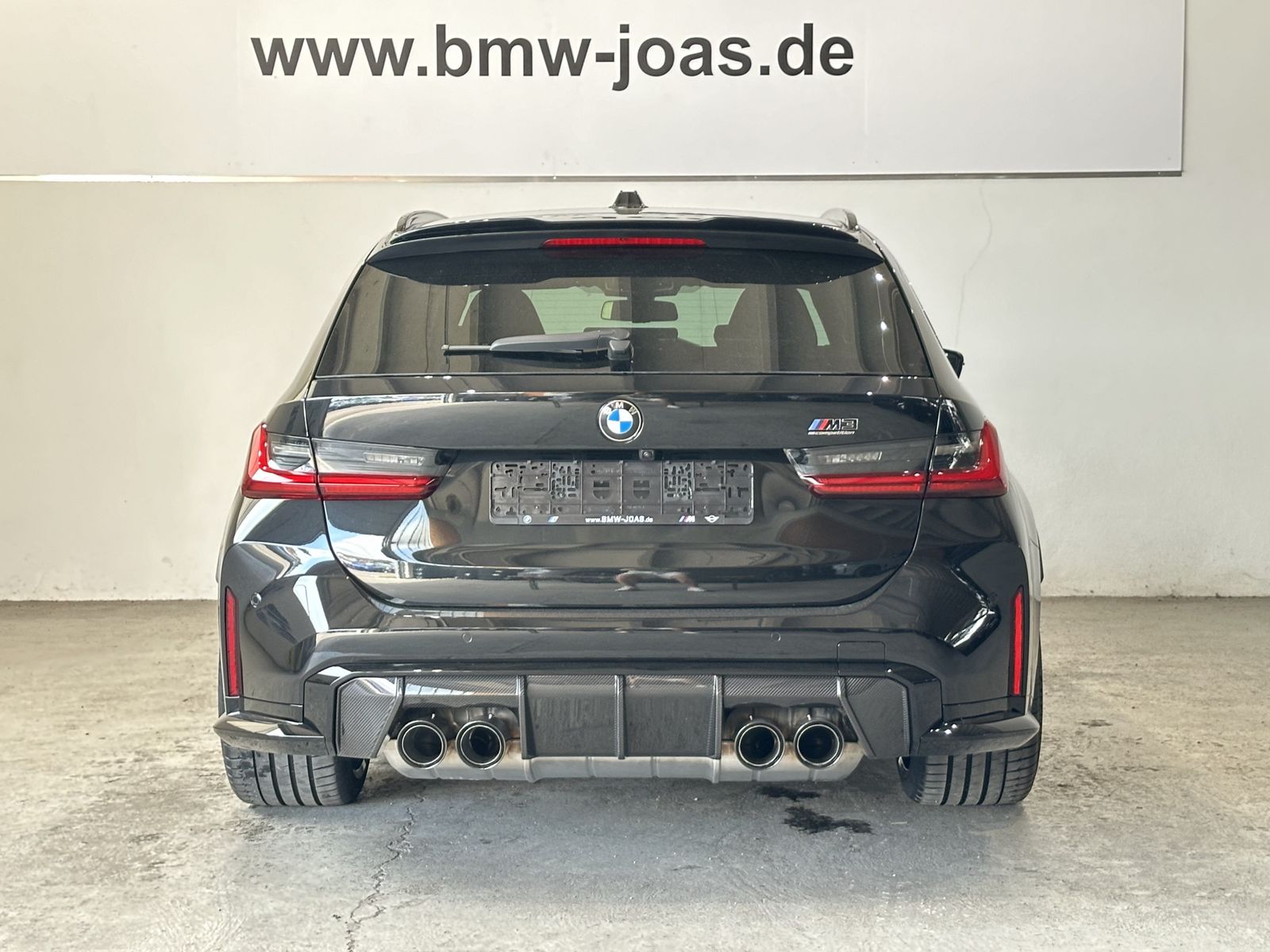 Fahrzeugabbildung BMW M3 Competition Touring, Ultimate Package, aktive