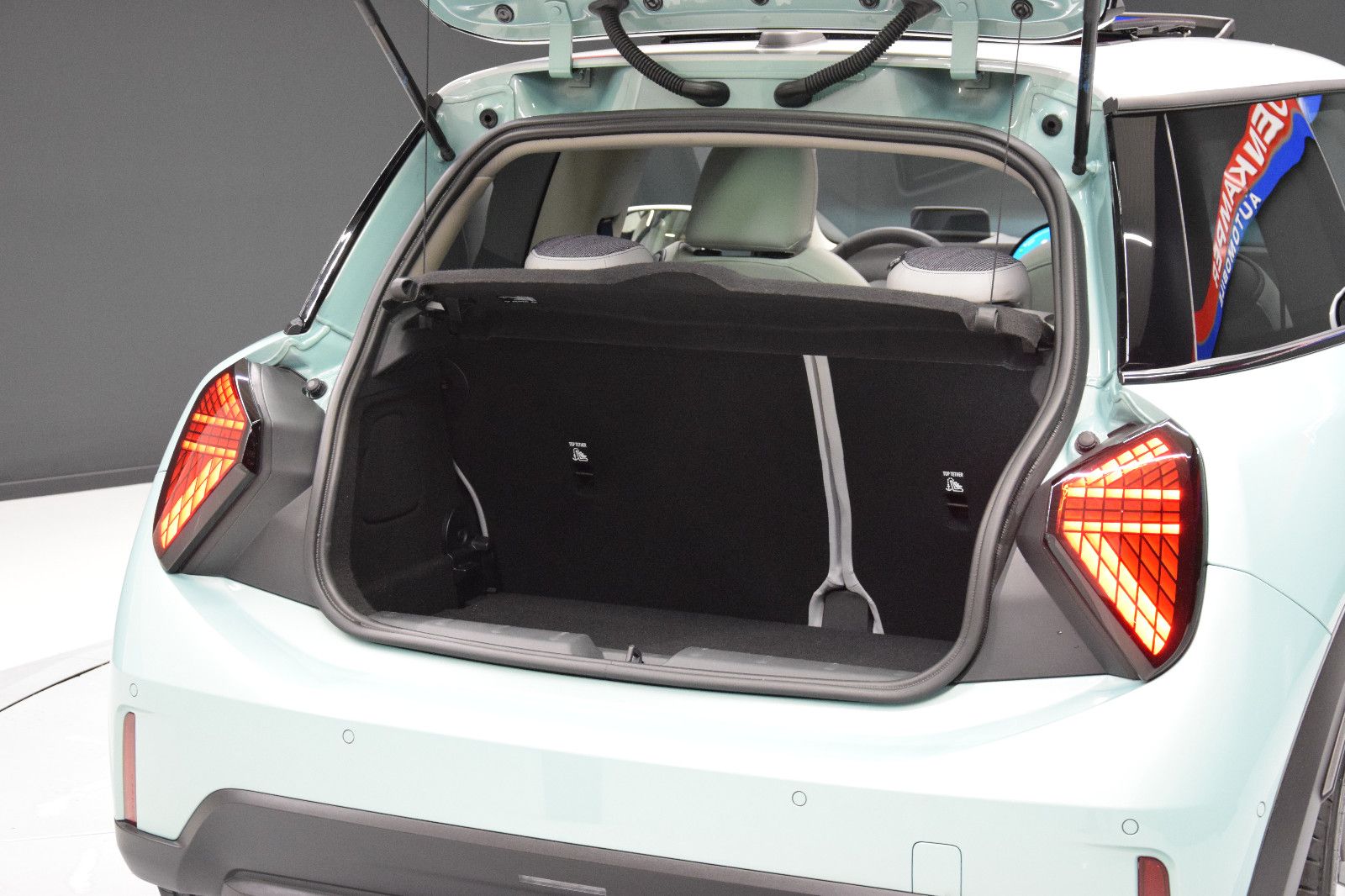 Fahrzeugabbildung MINI Cooper C Classic Trim Paket-M Pano HuD Kamera