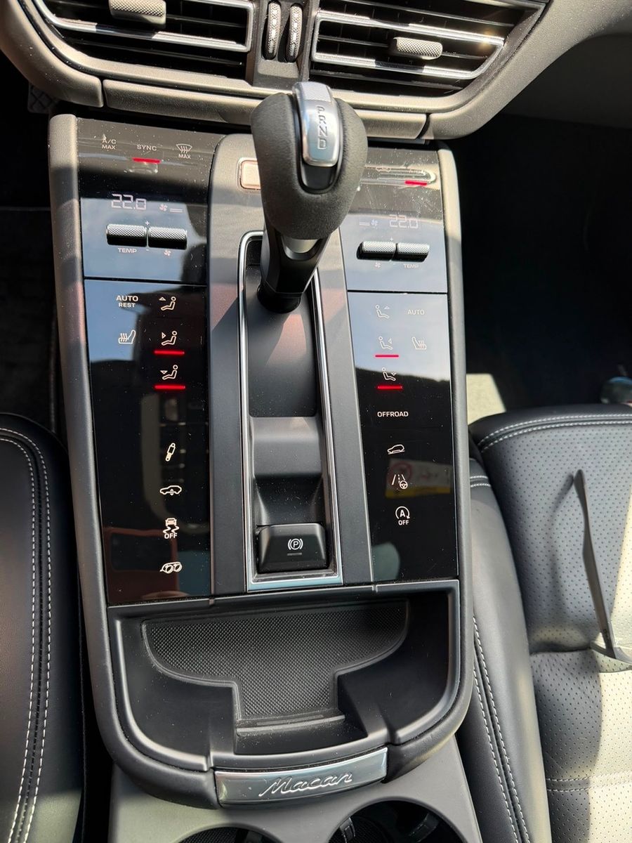 Porsche Macan GTS Abgassport Panorama approved 7/28 foto 10