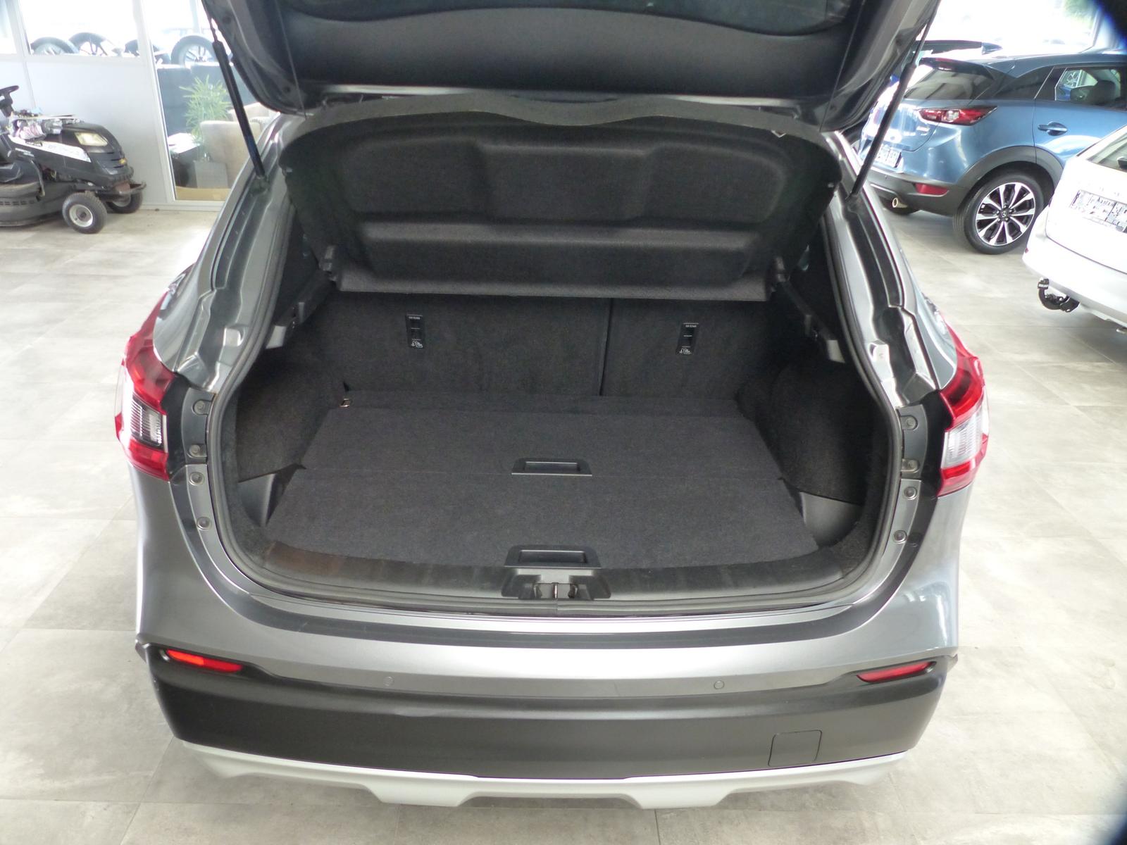Nissan Qashqai N-Motion Panod+Navi+360°+PDC+Winterpaket